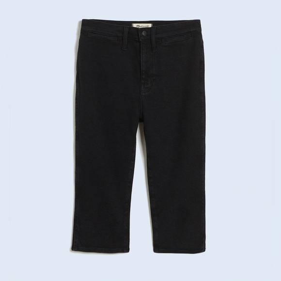 Madewell Capri Jeans 
Excellent condition. Offers welcomed:) - Picture 3 of 8